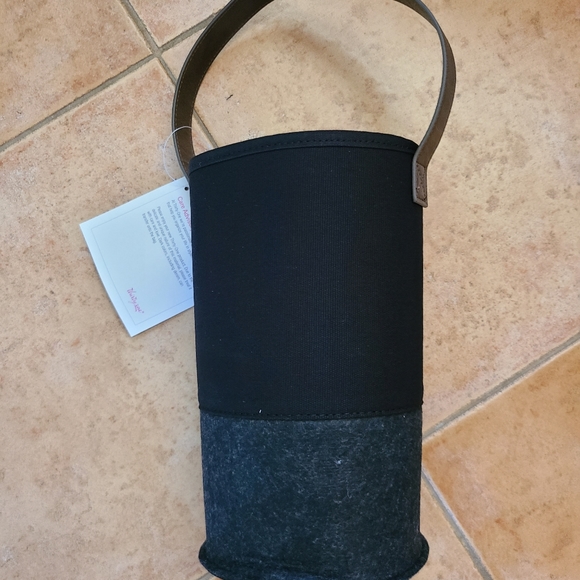 👀50% OFF🍾🍷NWT‼️ Thirty-One brand Wine & Gift Bag - Picture 6 of 8